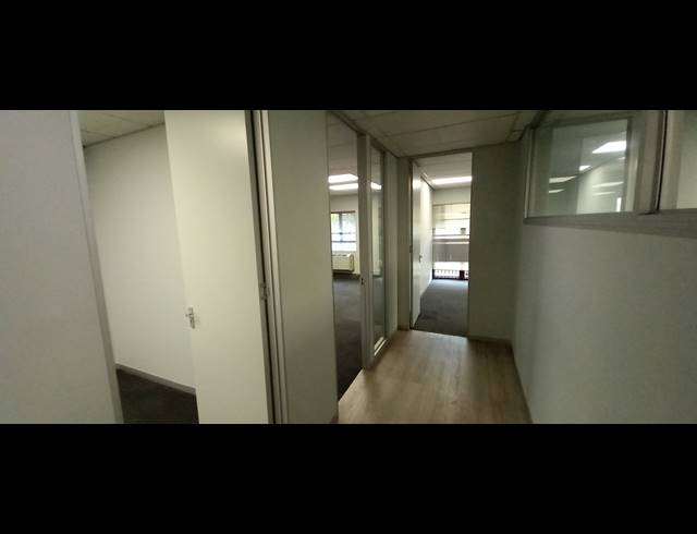 843M² OFFICE TO LET IN WOODMEAD